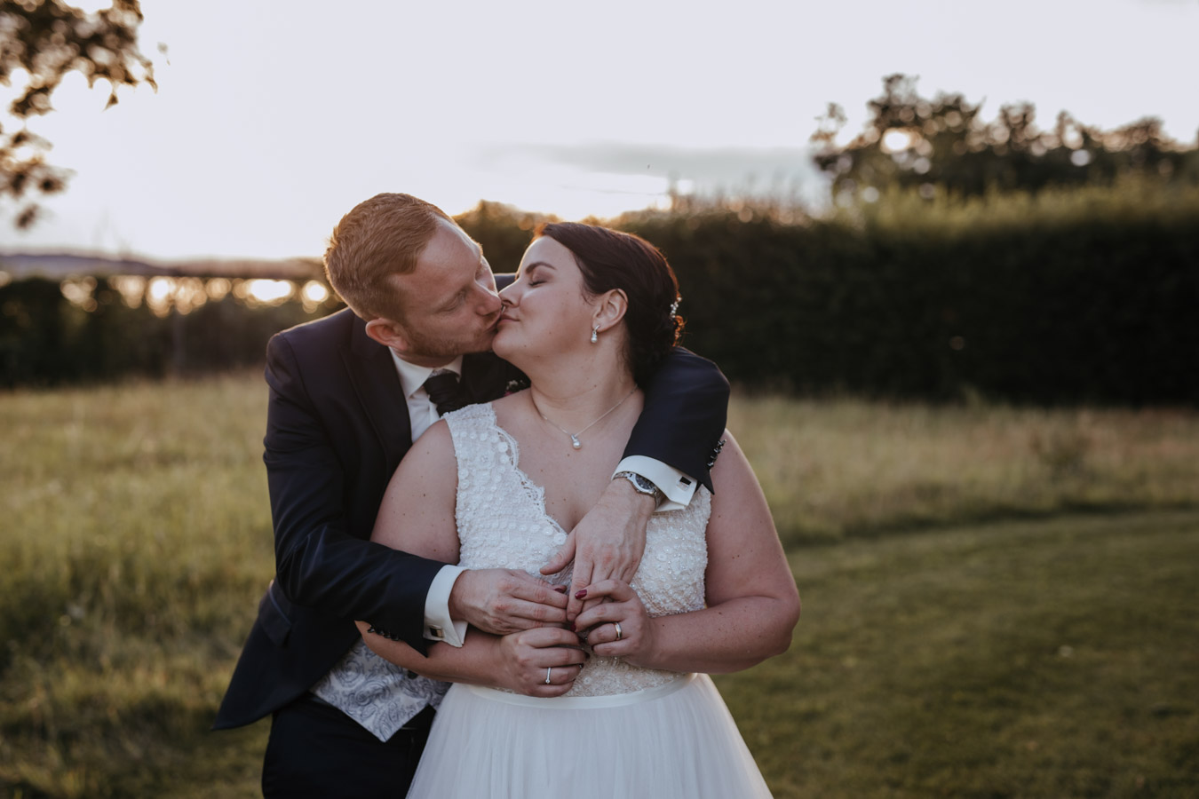 Hochzeit mit Fotos bei Sonnenuntergang